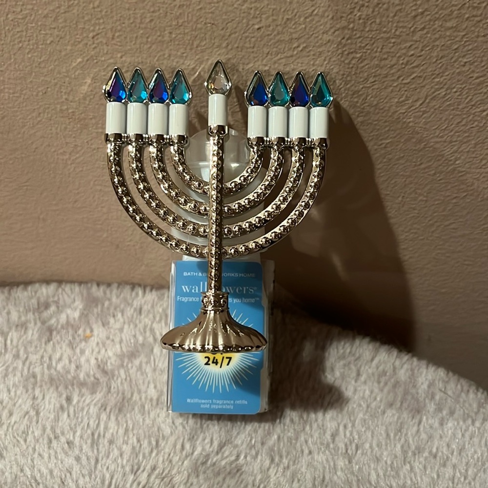 Bath and body works Hanukkah wall plug in
